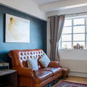  Apartamento Beautifully Decorated Contemporary 2 Bedroom Flat Reino Unido