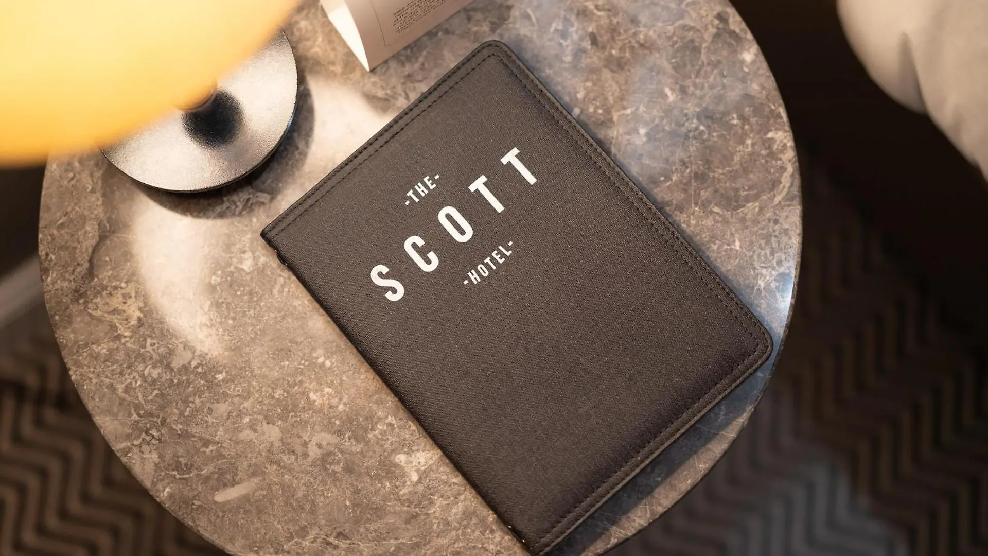 ホテル The Scott エディンバラ